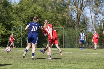 Bild 340 - wBJ Hamburger SV - Hertha BSC : Ergebnis: 5:2